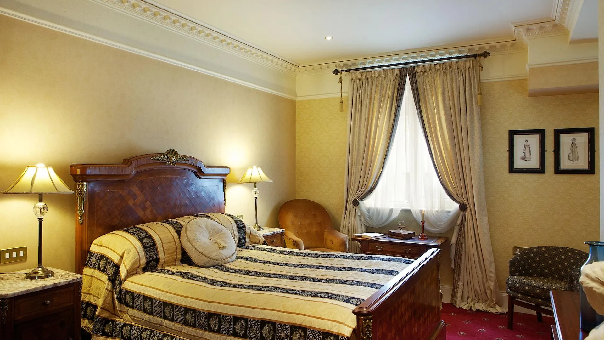 Arbutus Hotel Килларни