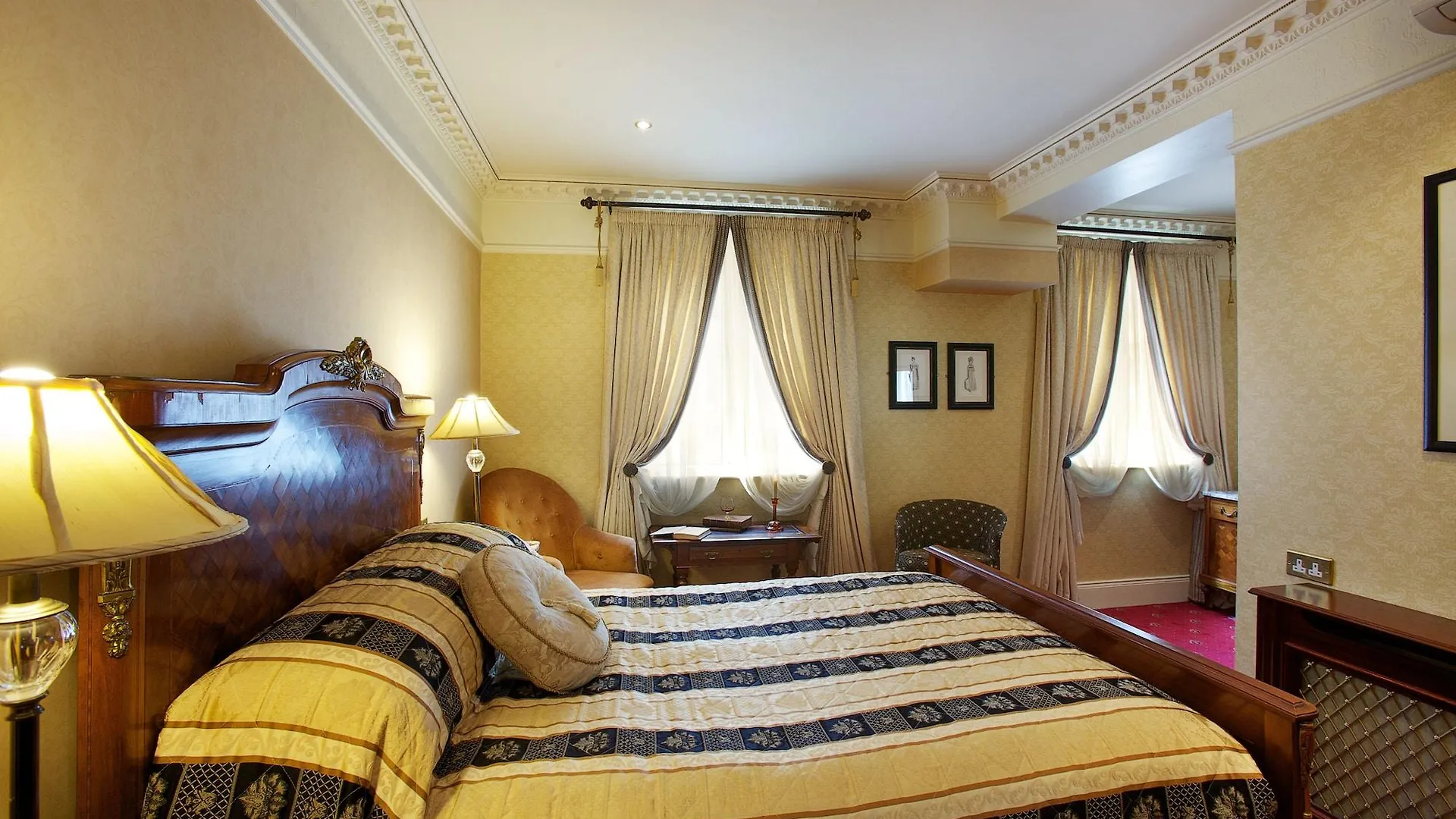 Arbutus Hotel Килларни