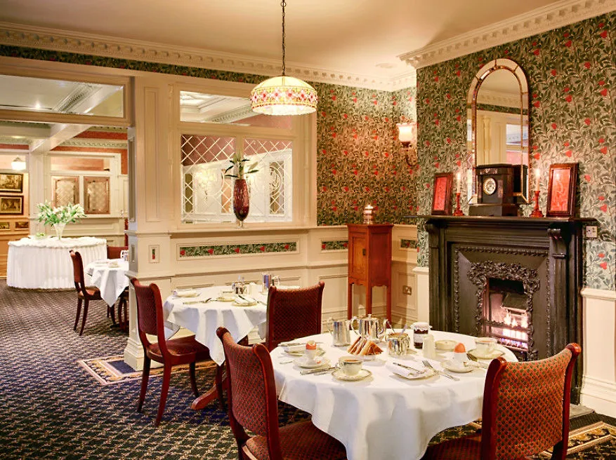 Arbutus Hotel Killarney 4*,