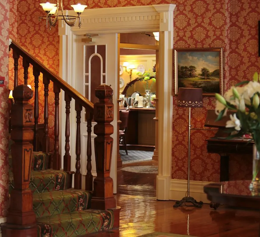 Arbutus Hotel Cill Airne 4*,